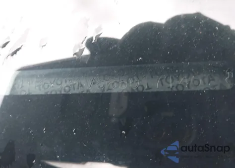 2006 Toyota Rav4 Limited z USA, uszkodzony, nr VIN JTMBD31V565017140